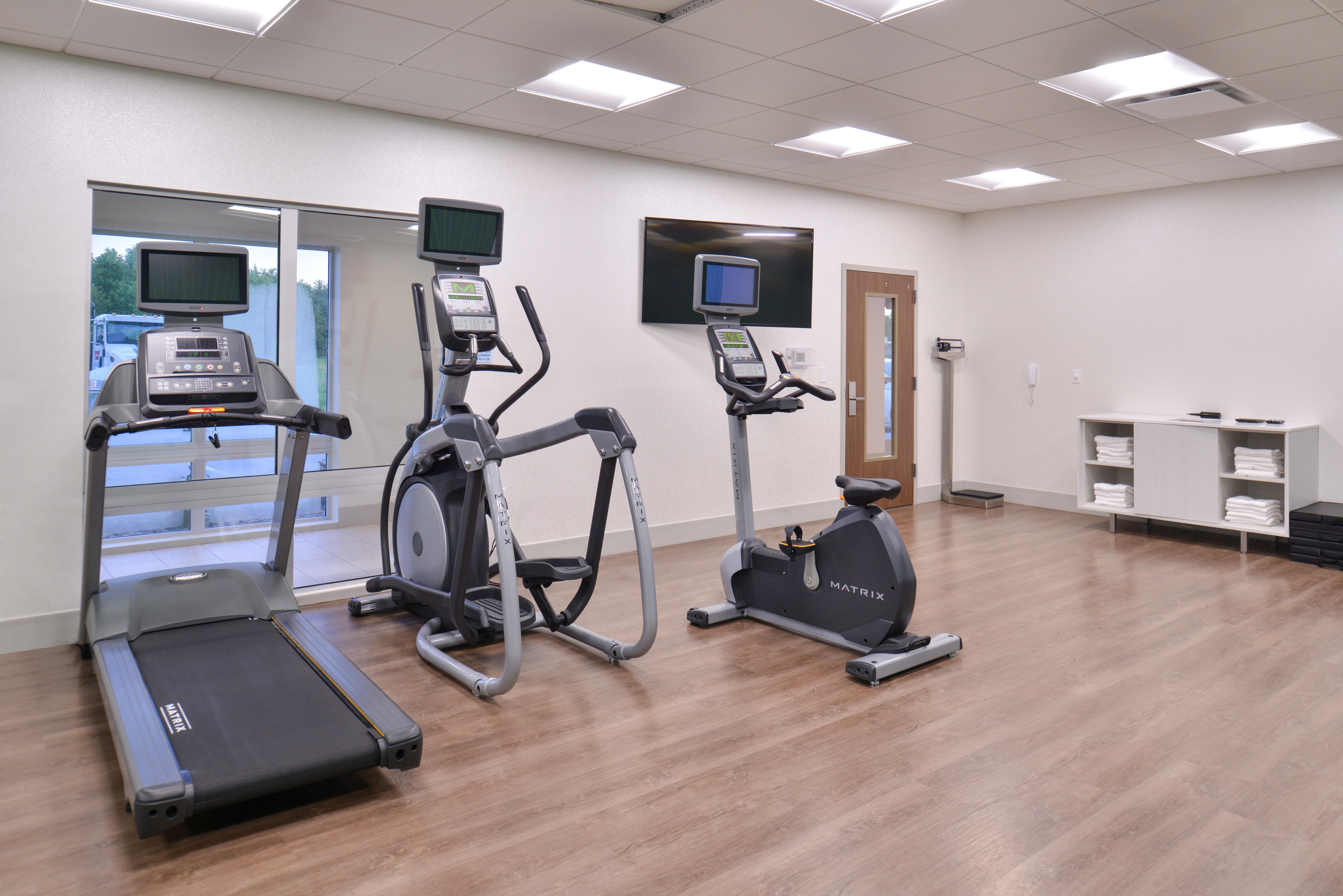 Holiday Inn Express & Suites Omaha Airport By Ihg Carter Lake Екстер'єр фото
