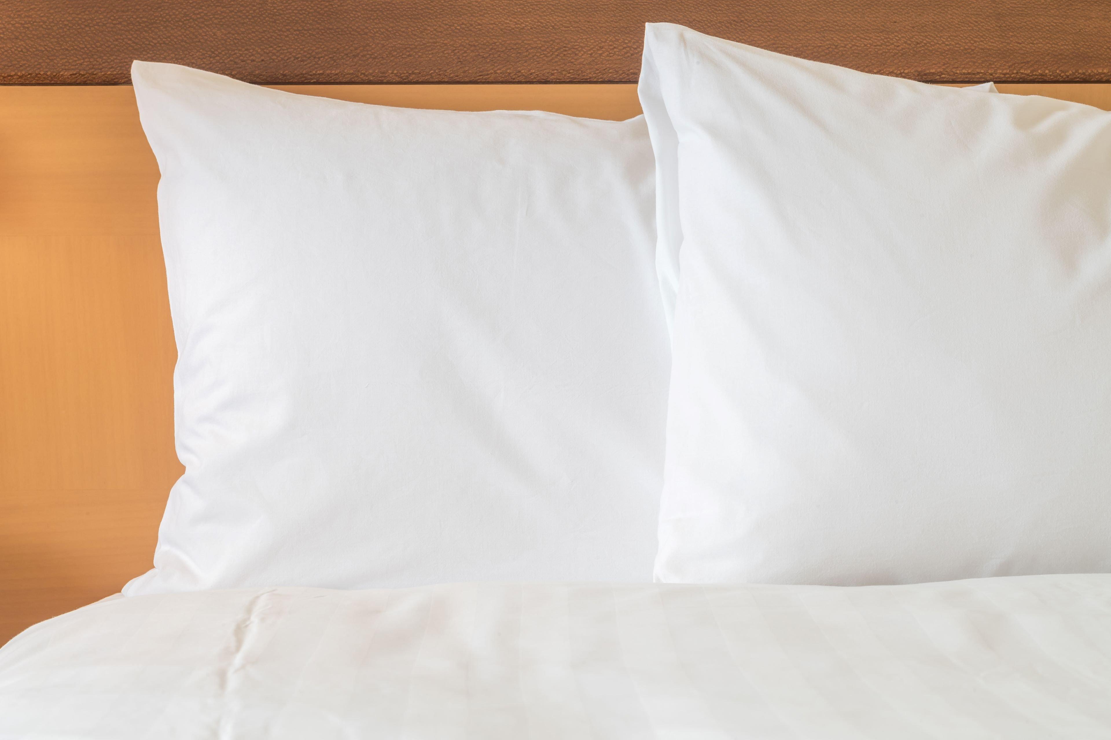 Holiday Inn Express & Suites Omaha Airport By Ihg Carter Lake Екстер'єр фото